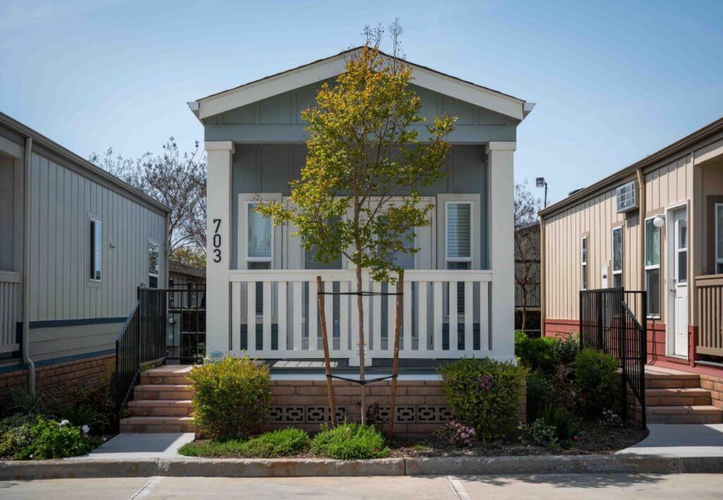 One bedroom exterior shot